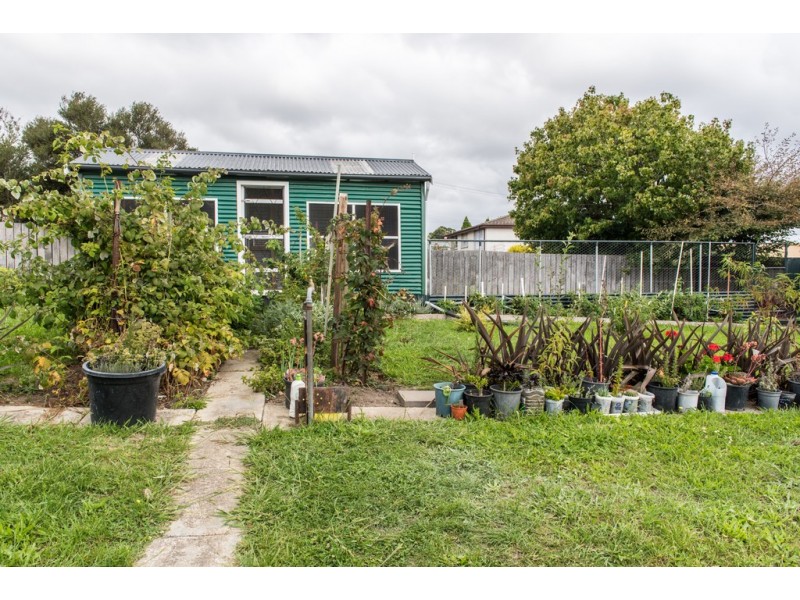 13 Ernest Street, Beauty Point TAS 7270