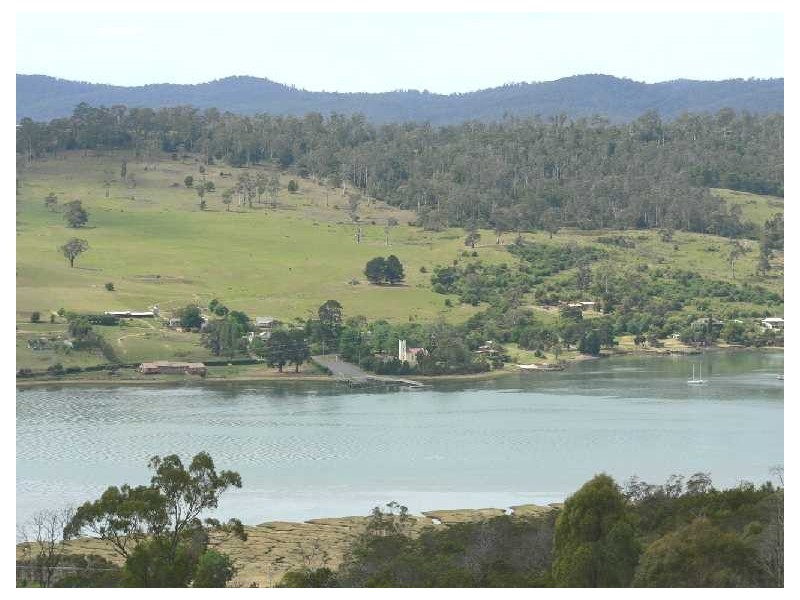 1824 West Tamar Highway, Rosevears TAS 7277