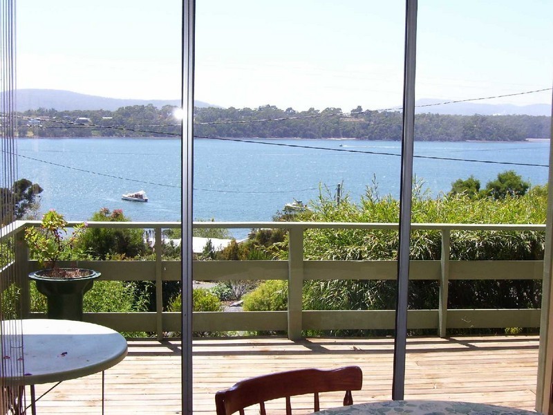 62 Sunset Boulevard, Clarence Point TAS 7270
