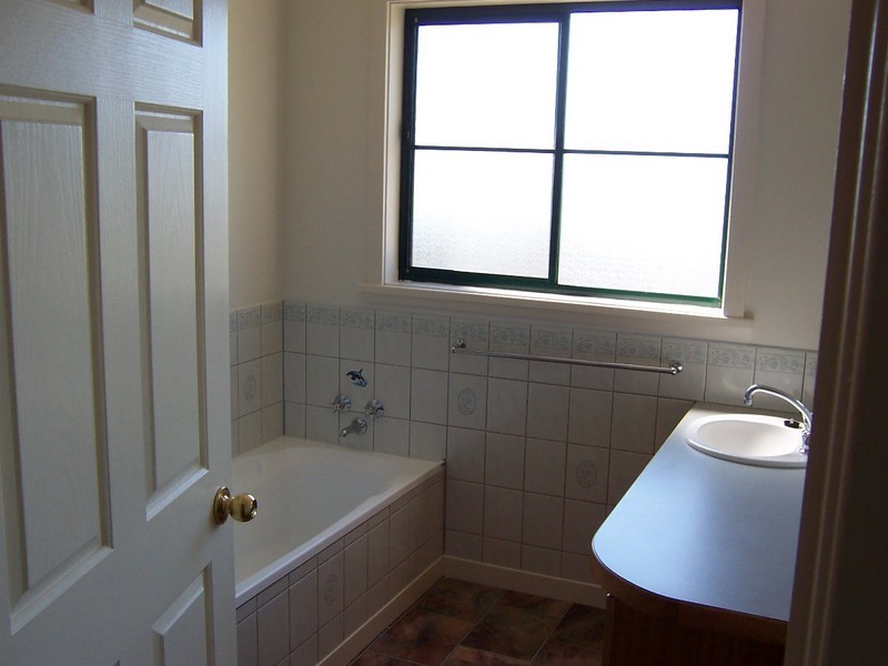 14 Garrett Street, Beauty Point TAS 7270