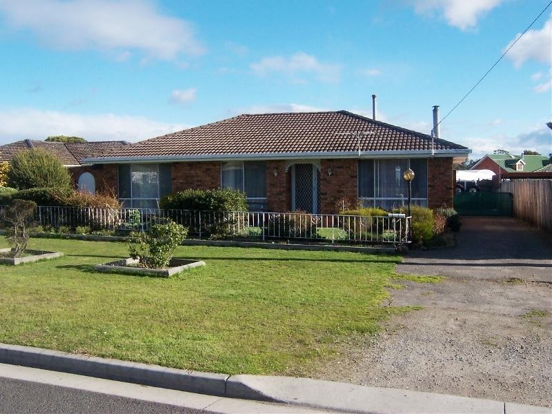 105 Main Road, Exeter TAS 7275