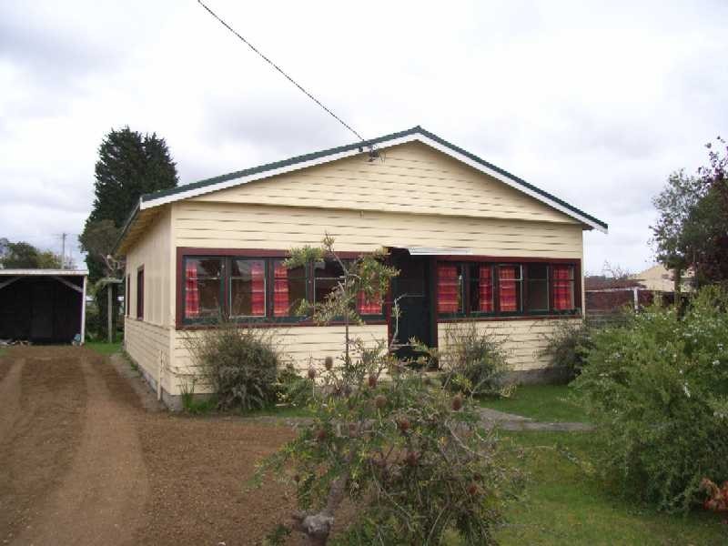 7 Lenborough Street, Beauty Point TAS 7270
