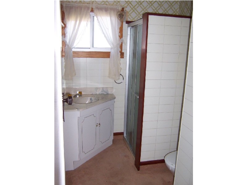 100 Main Road, Exeter TAS 7275