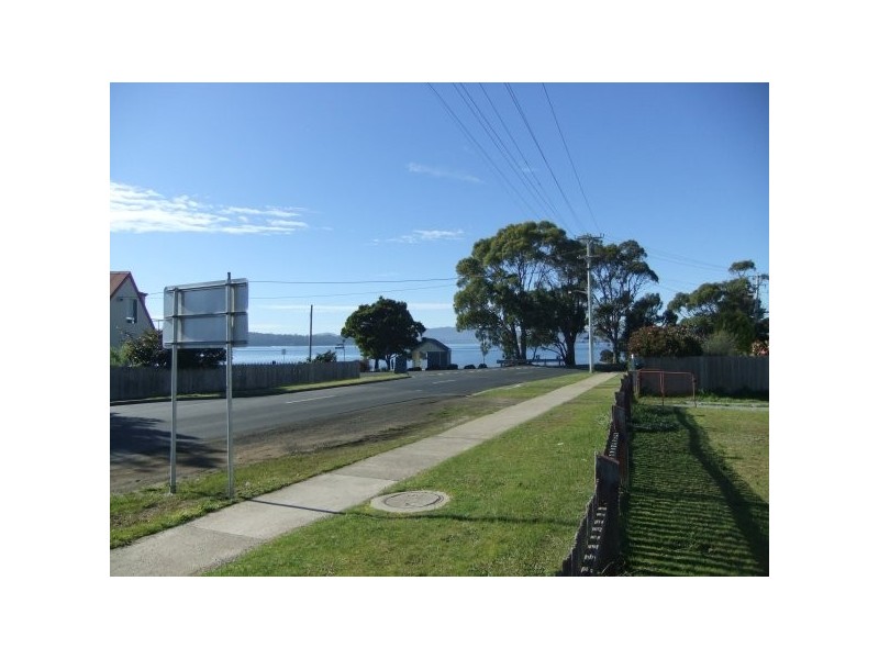 237 Flinders Street, Beauty Point TAS 7270