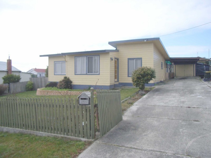 156 Charles Street, Beauty Point TAS 7270