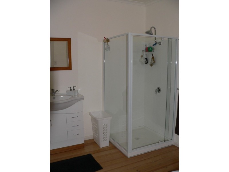 15 Ernest Street, Beauty Point TAS 7270