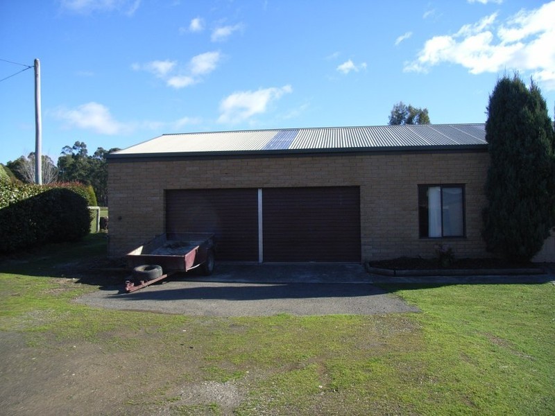 10  Augustus Street, Beauty Point TAS 7270