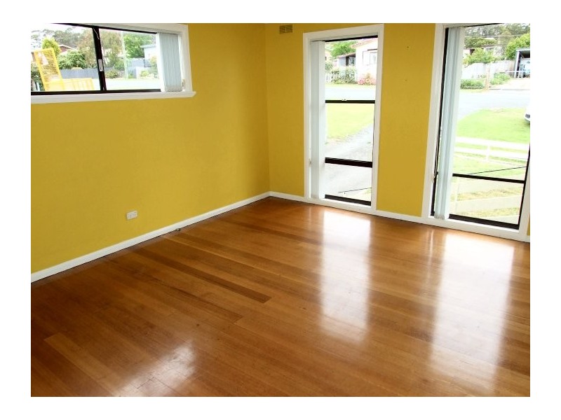 16 Ernest Street, Beauty Point TAS 7270