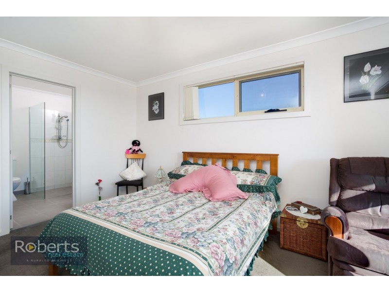 10 Cosgrove Court, Beauty Point TAS 7270