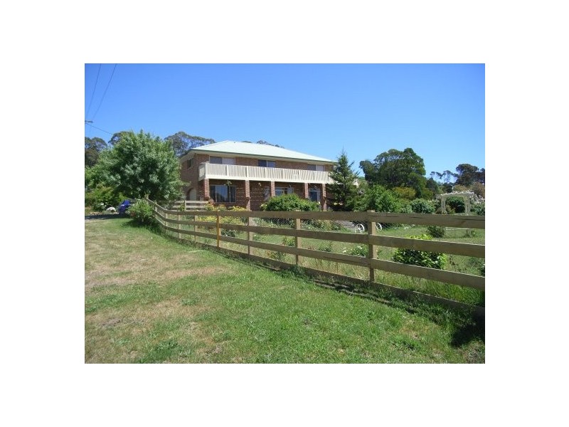 2 Augustus Street, Beauty Point TAS 7270