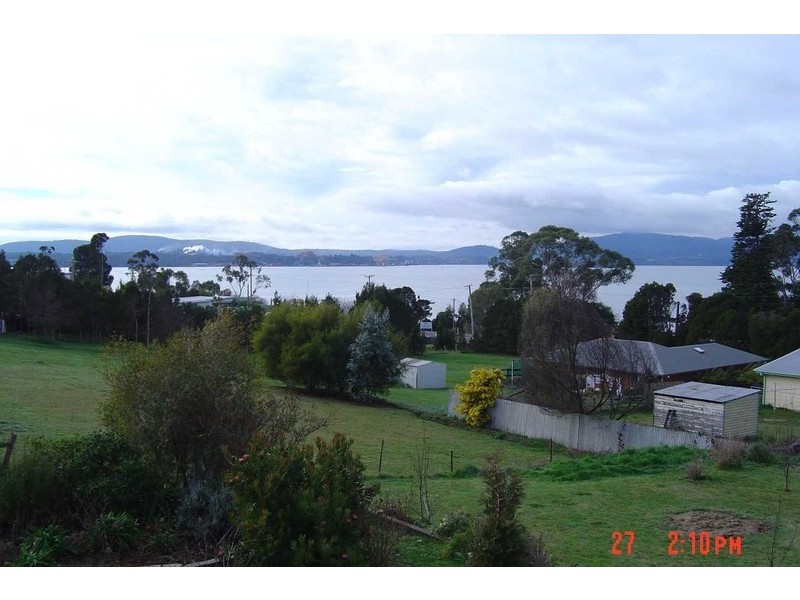 2 Augustus Street, Beauty Point TAS 7270