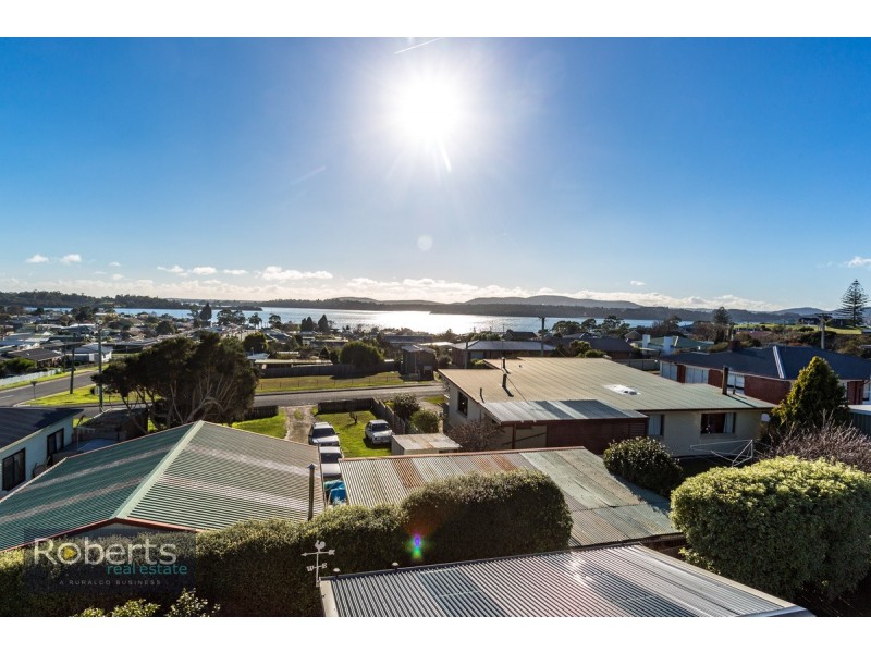152 Charles Street, Beauty Point TAS 7270