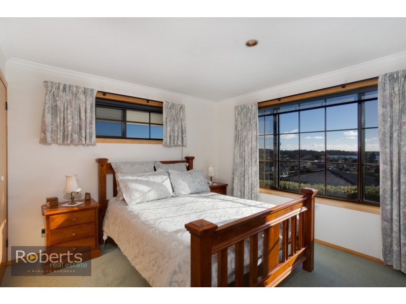 152 Charles Street, Beauty Point TAS 7270