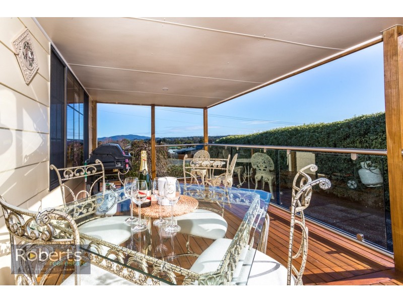 152 Charles Street, Beauty Point TAS 7270