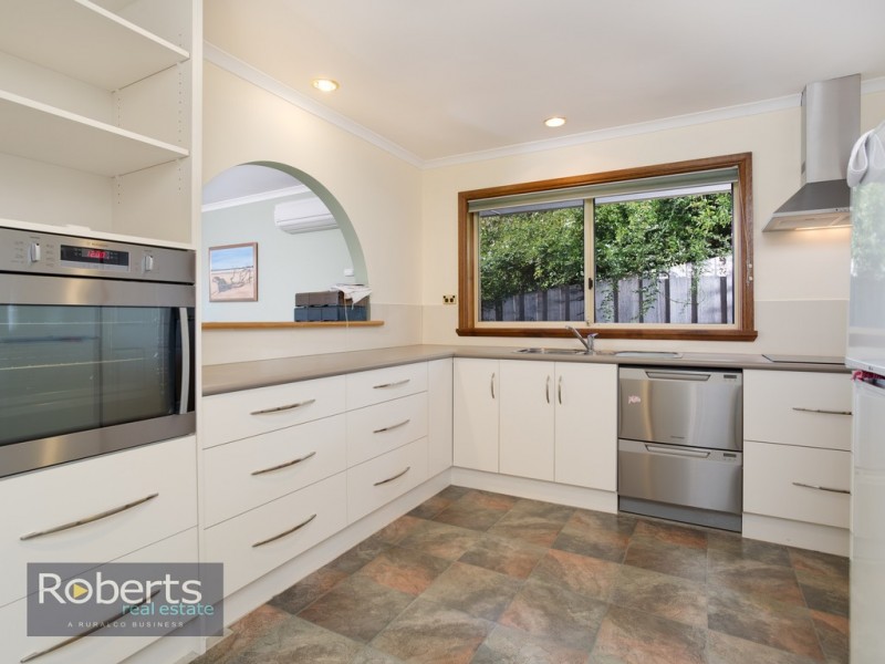 19 Delamere Cres, Trevallyn TAS 7250
