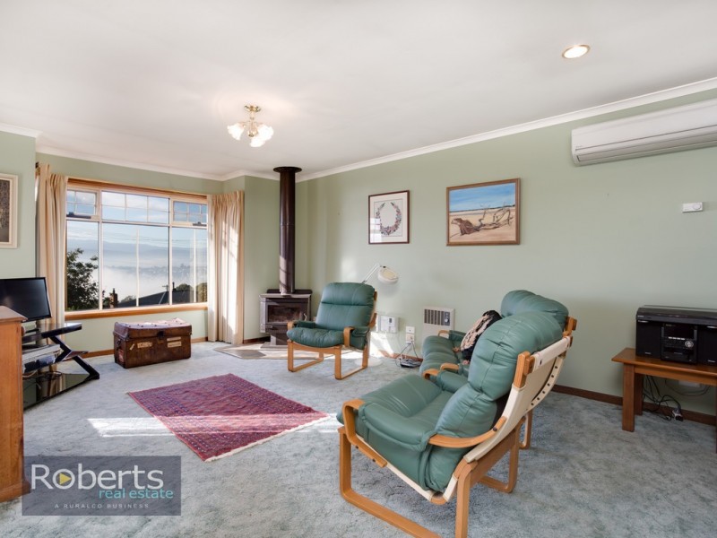 19 Delamere Cres, Trevallyn TAS 7250