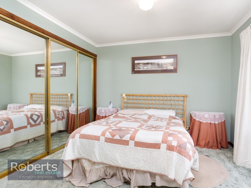 19 Delamere Cres, Trevallyn TAS 7250