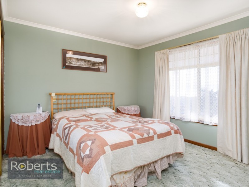 19 Delamere Cres, Trevallyn TAS 7250
