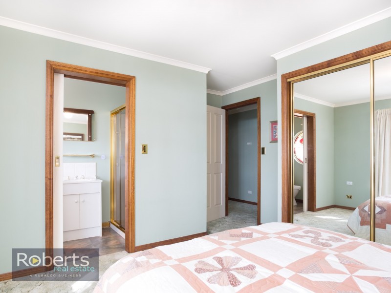 19 Delamere Cres, Trevallyn TAS 7250
