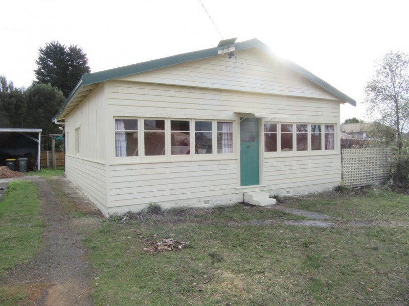 7 Lenborough Street, Beauty Point TAS 7270