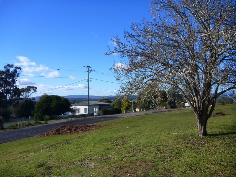 17 Bolton Street, Beaconsfield TAS 7270