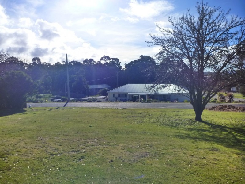 17 Bolton Street, Beaconsfield TAS 7270