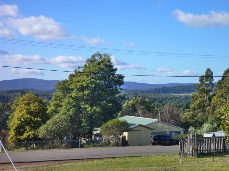 17 Bolton Street, Beaconsfield TAS 7270