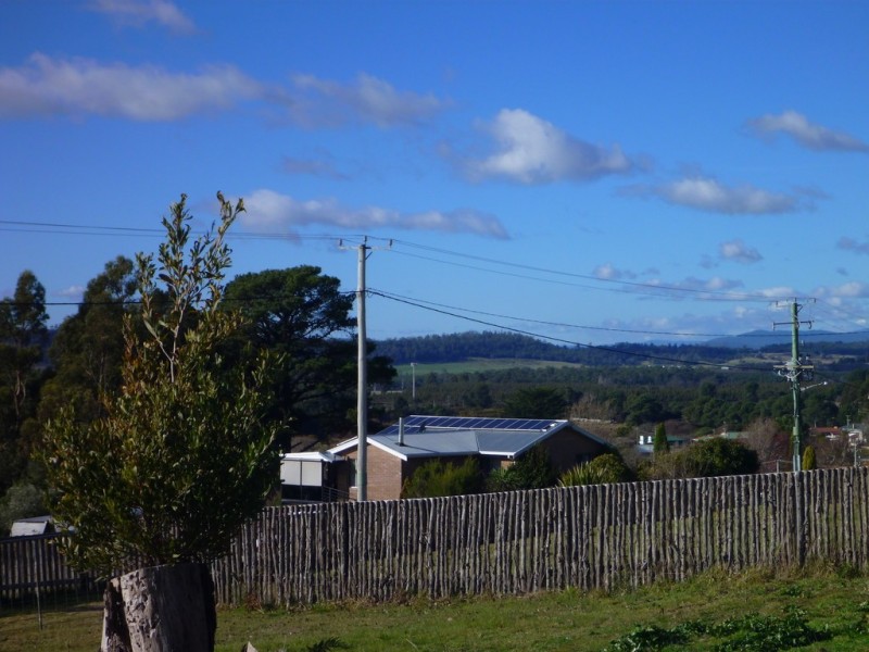 17 Bolton Street, Beaconsfield TAS 7270