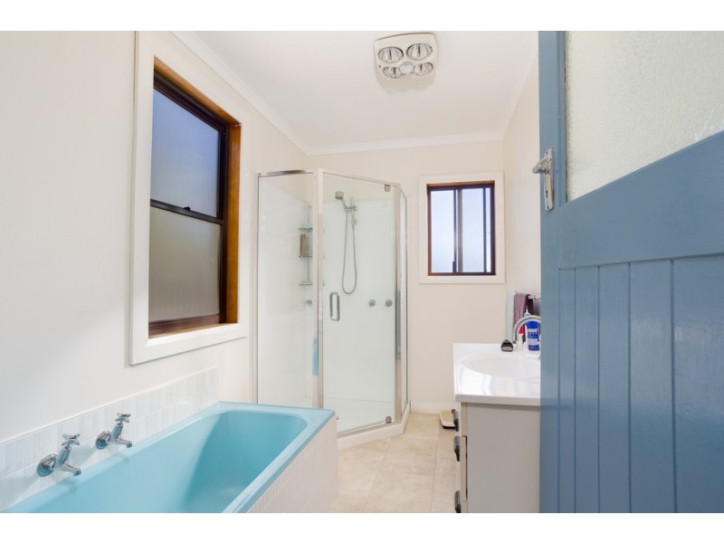 16 Brooklyn Street, Beaconsfield TAS 7270