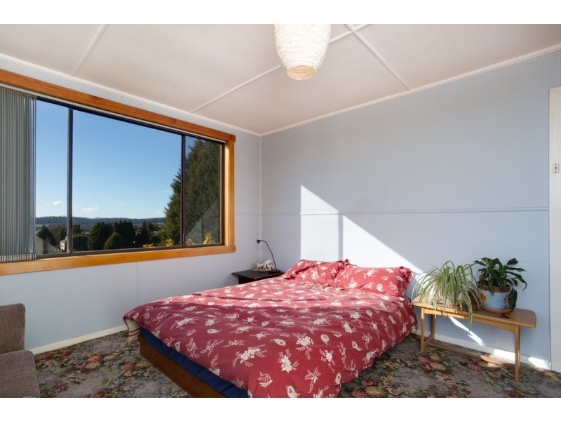 16 Brooklyn Street, Beaconsfield TAS 7270