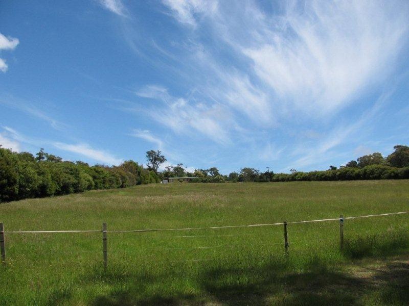 98 Sunset Boulevard, Clarence Point TAS 7270