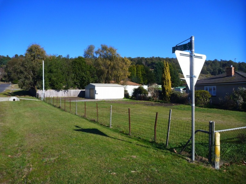 69 Weld Street, Beaconsfield TAS 7270