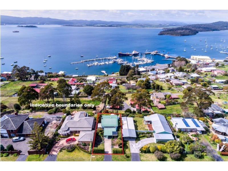 118 Oxford Street, Beauty Point TAS 7270