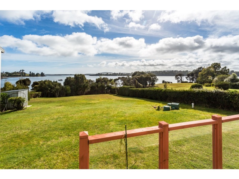 71 Sunset Blvd, Clarence Point TAS 7270