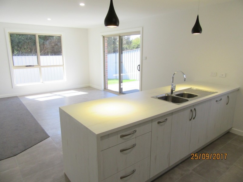2/82a Main Road, Exeter TAS 7275