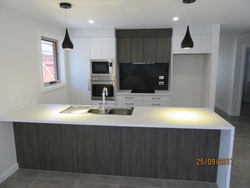 2/82a Main Road, Exeter TAS 7275