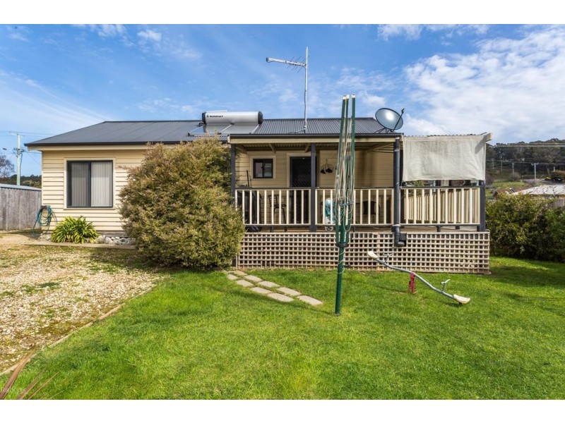 6 Greens Beach Road, Beaconsfield TAS 7270