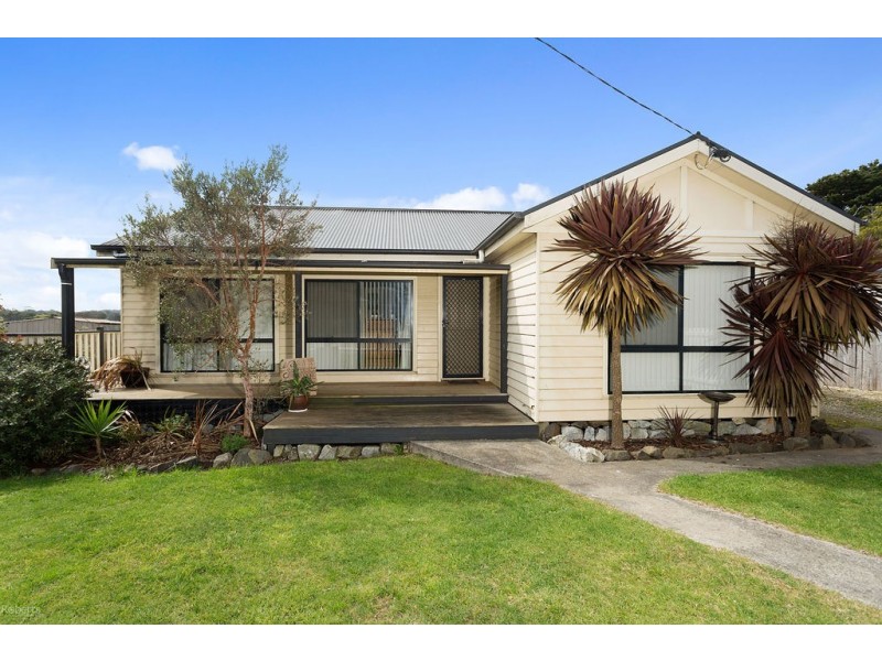 6 Greens Beach Road, Beaconsfield TAS 7270