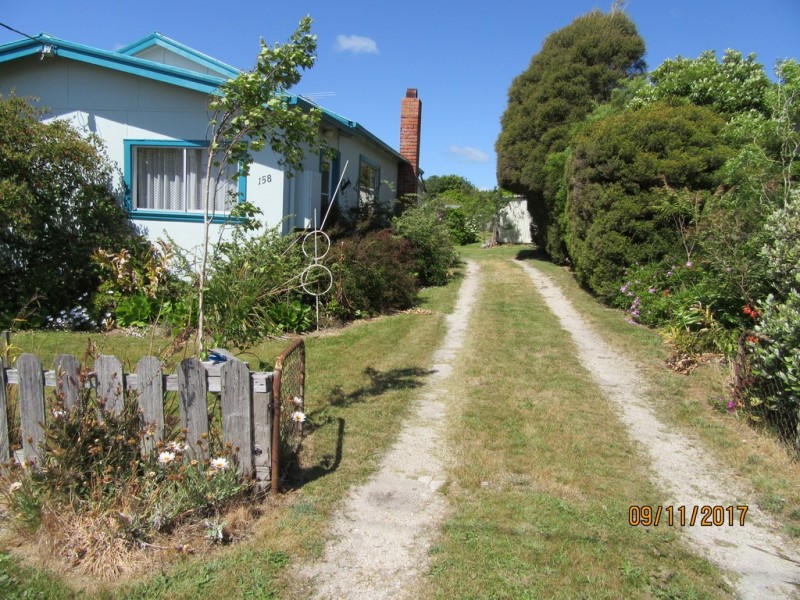 158 Charles Street, Beauty Point TAS 7270