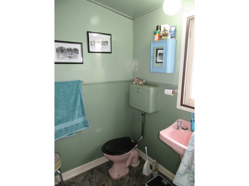 158 Charles Street, Beauty Point TAS 7270