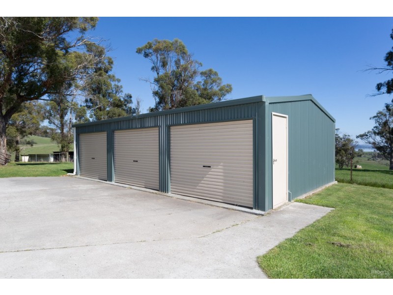 195 Los Angelos Road, Swan Bay TAS 7252