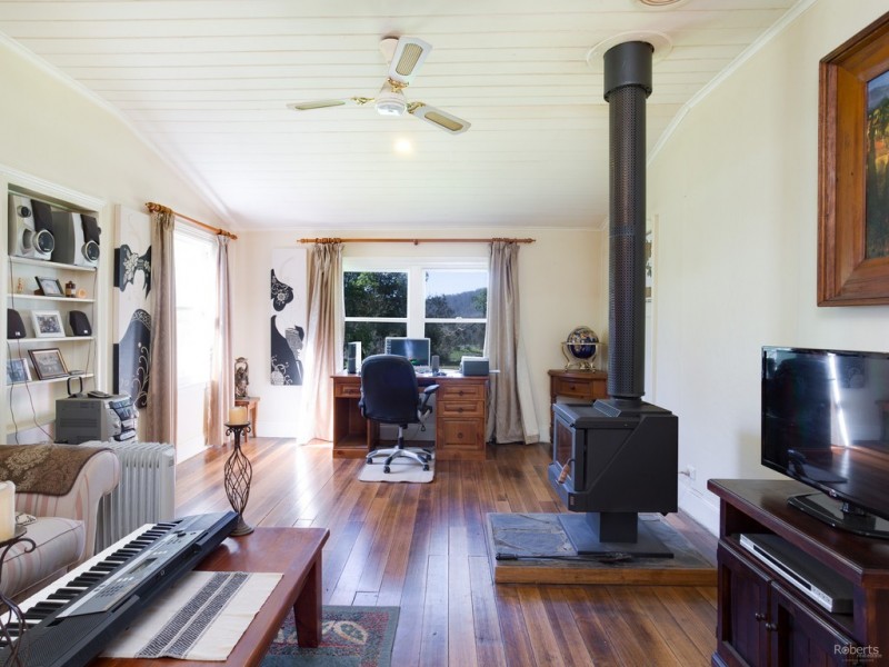 12 Quigleys Road, Holwell TAS 7275