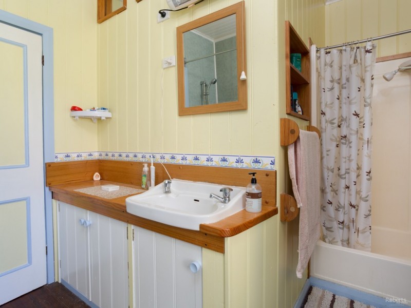 12 Quigleys Road, Holwell TAS 7275