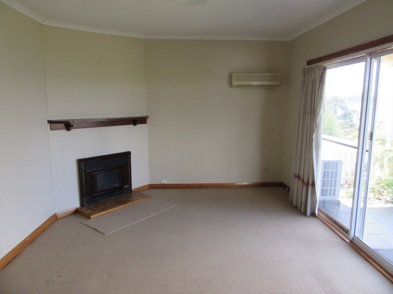 9 Clarke Street, Beauty Point TAS 7270