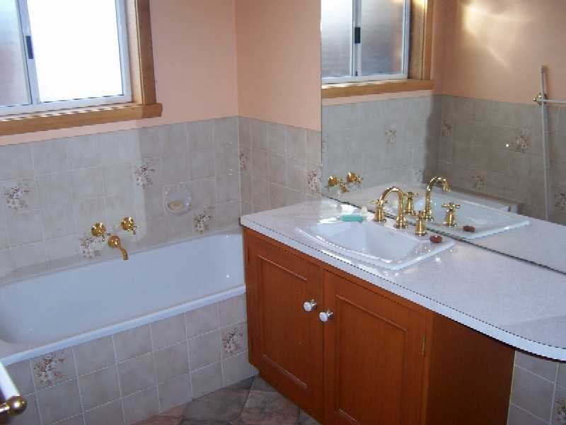 105 Main Road, Exeter TAS 7275