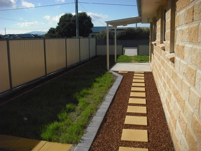 2/197 Mainwaring Street, Beauty Point TAS 7270