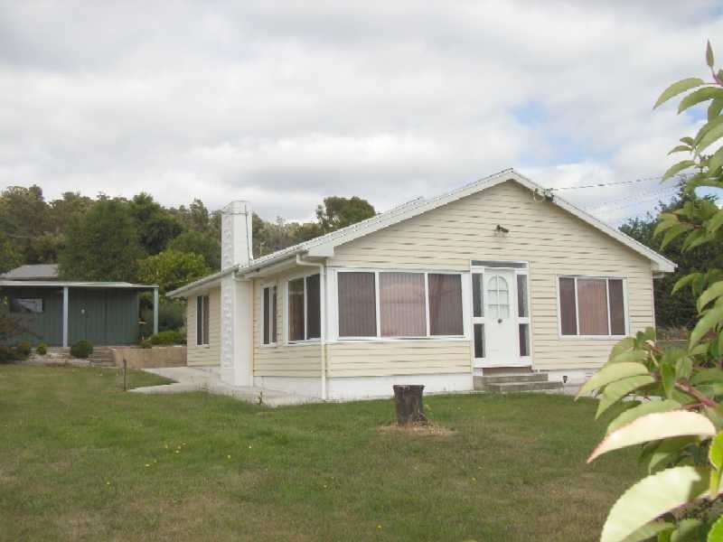 69 Douglas Street, Beaconsfield TAS 7270