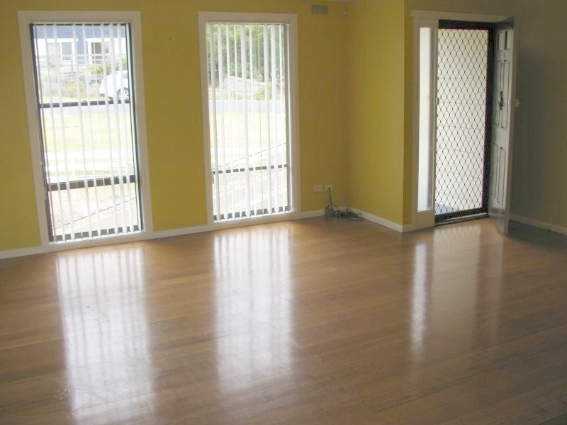 16 Ernest Street, Beauty Point TAS 7270