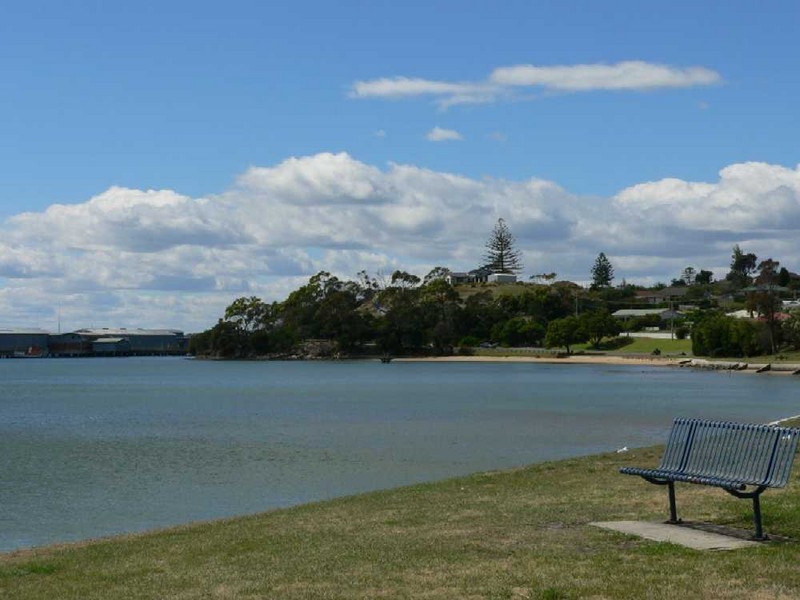 13 Esplanade, Beauty Point TAS 7270