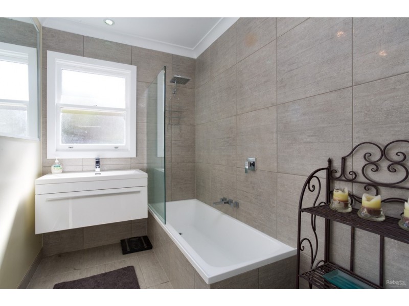 4 Cue Street, Youngtown TAS 7249